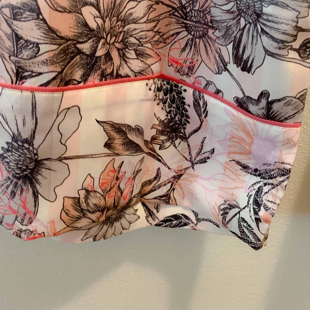 NWT Victoria's Secret Satin Lounge/Sleep Pant - Picture 8 of 9